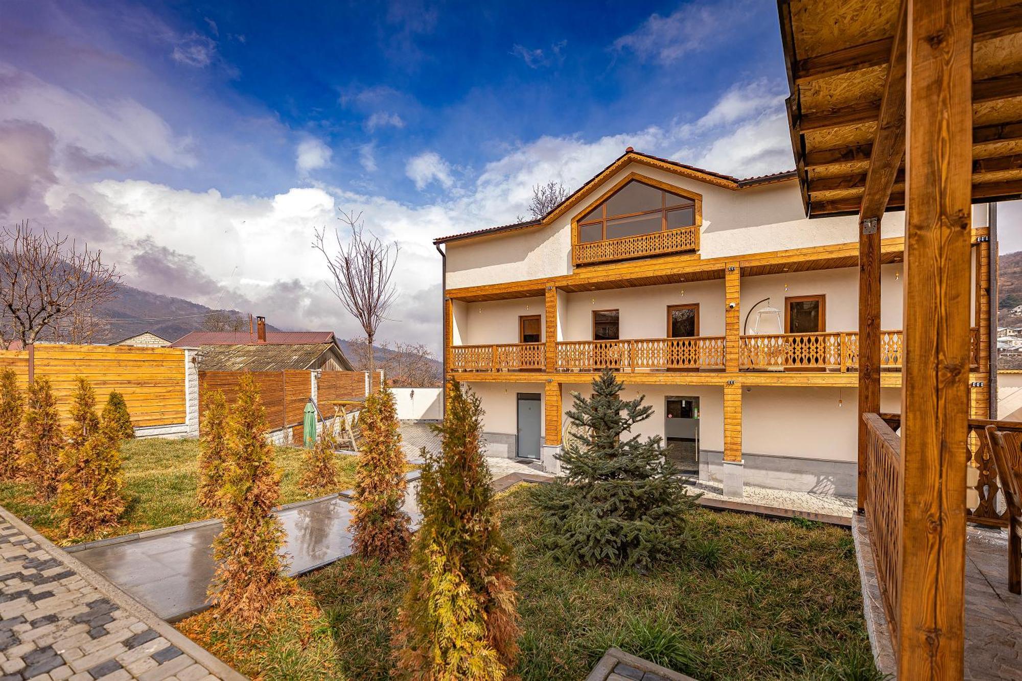 Taniqinn Dilijan Hotel Εξωτερικό φωτογραφία