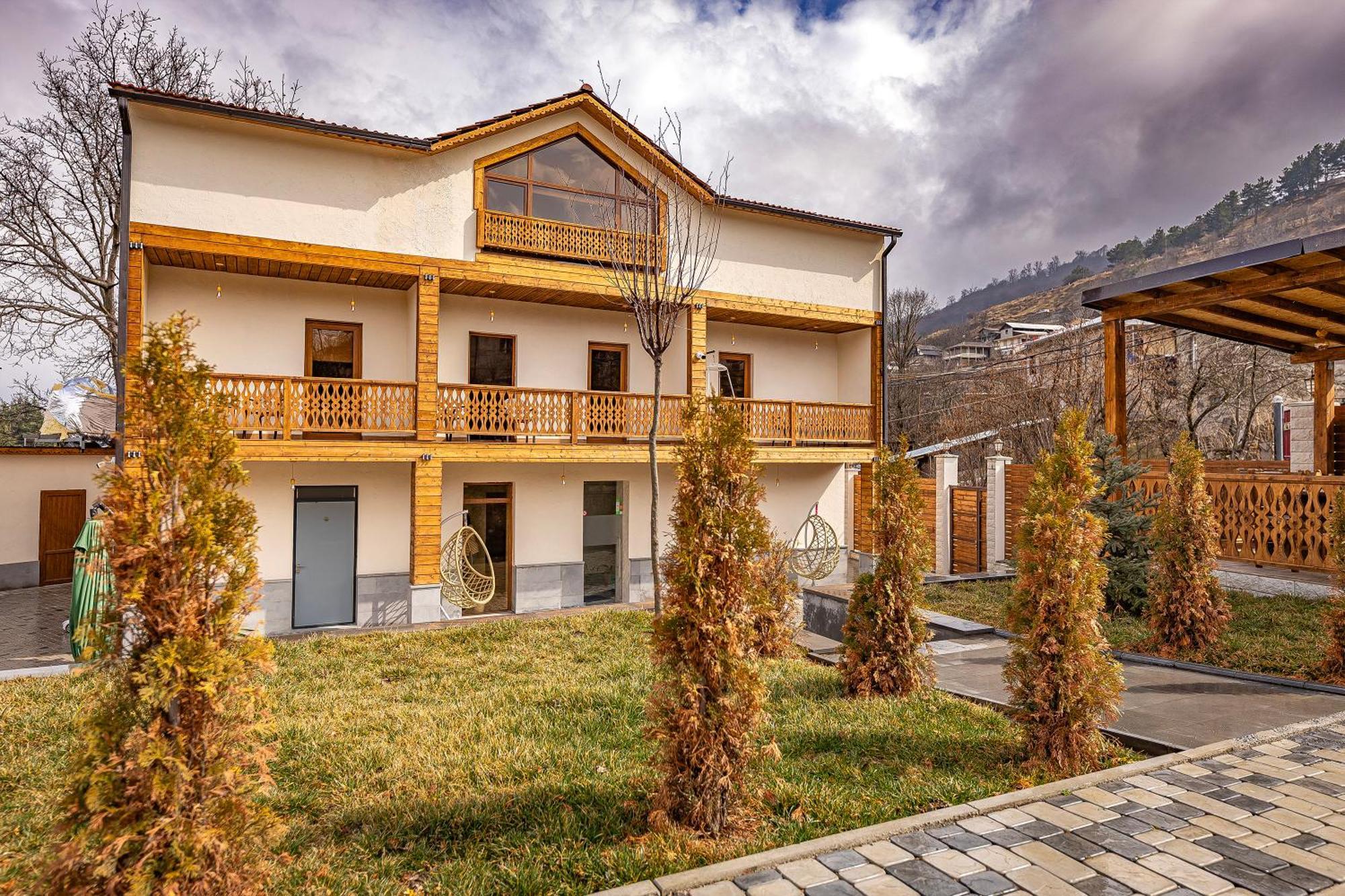 Taniqinn Dilijan Hotel Εξωτερικό φωτογραφία