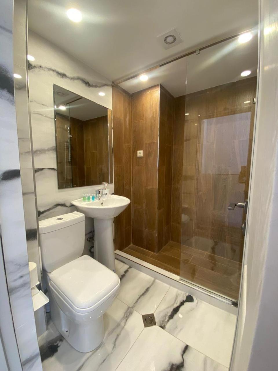 Taniqinn Dilijan Hotel Εξωτερικό φωτογραφία