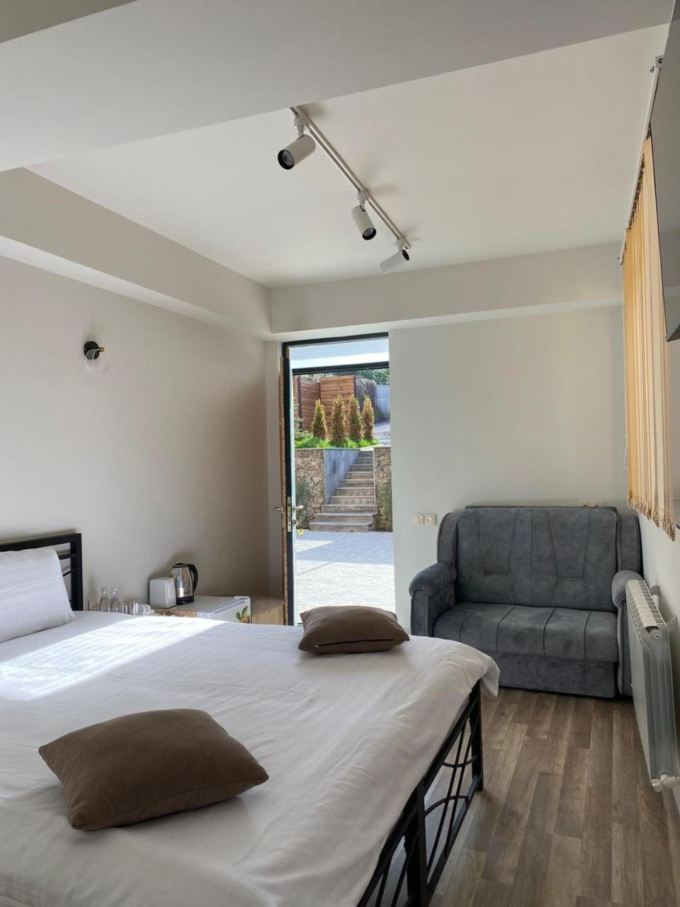 Taniqinn Dilijan Hotel Εξωτερικό φωτογραφία